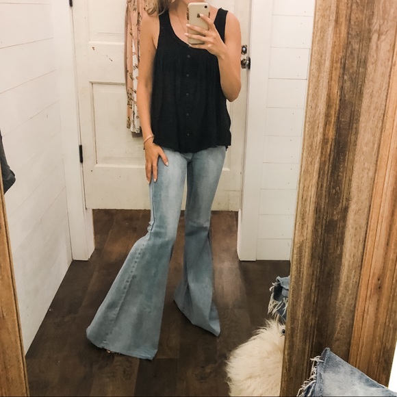 NWT Flare Jeans soft denim - Picture 2 of 11